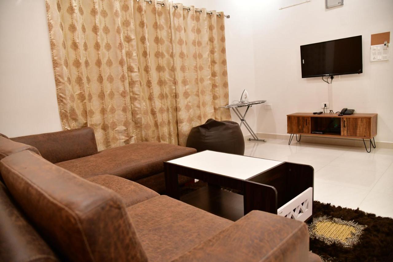 Xcel Luxury Hotel Apartments-Home Living Redefined Mysore Esterno foto
