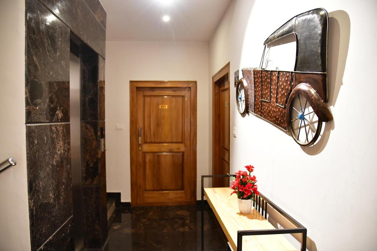 Xcel Luxury Hotel Apartments-Home Living Redefined Mysore Esterno foto