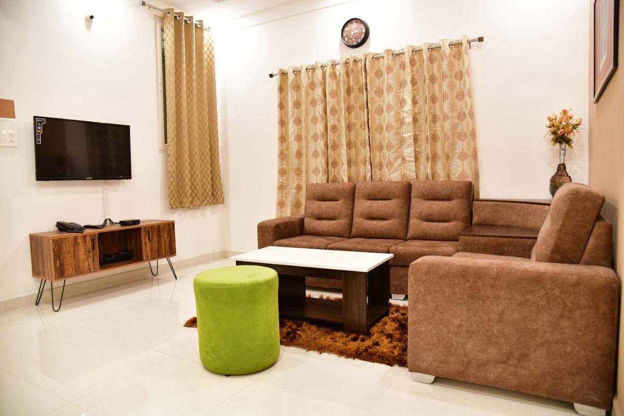 Xcel Luxury Hotel Apartments-Home Living Redefined Mysore Esterno foto