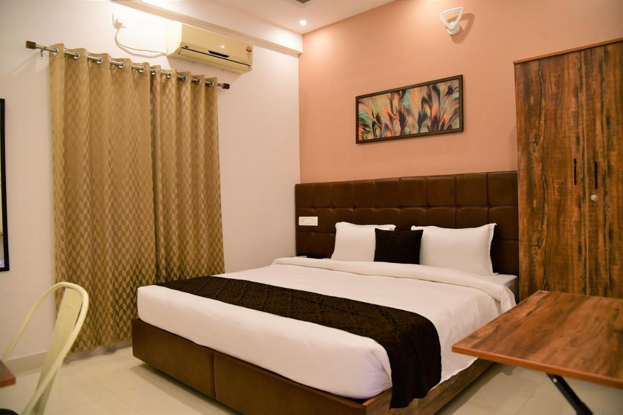 Xcel Luxury Hotel Apartments-Home Living Redefined Mysore Esterno foto