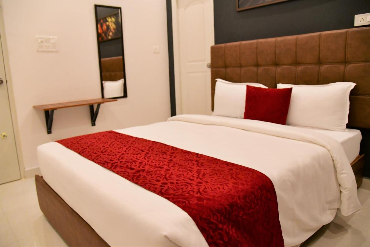 Xcel Luxury Hotel Apartments-Home Living Redefined Mysore Esterno foto