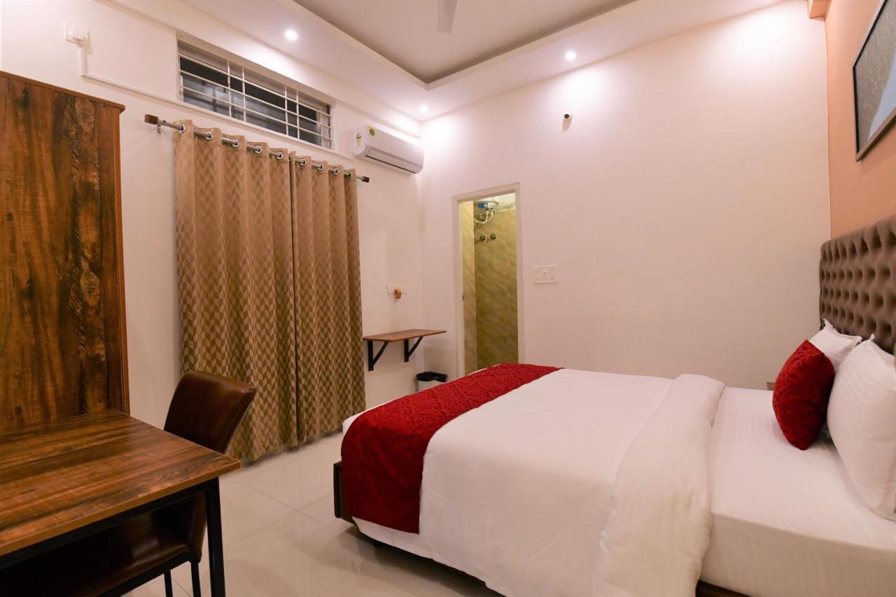 Xcel Luxury Hotel Apartments-Home Living Redefined Mysore Esterno foto