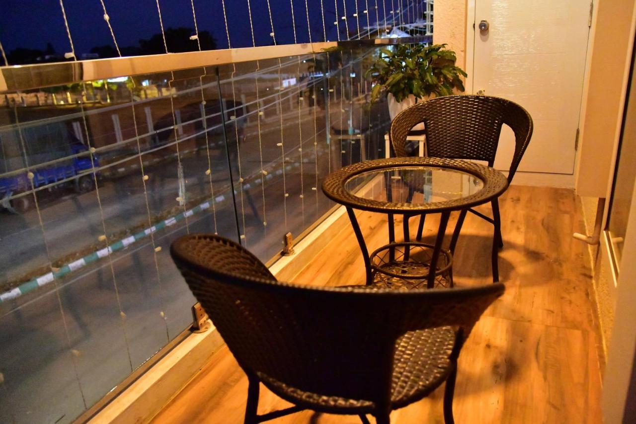 Xcel Luxury Hotel Apartments-Home Living Redefined Mysore Esterno foto