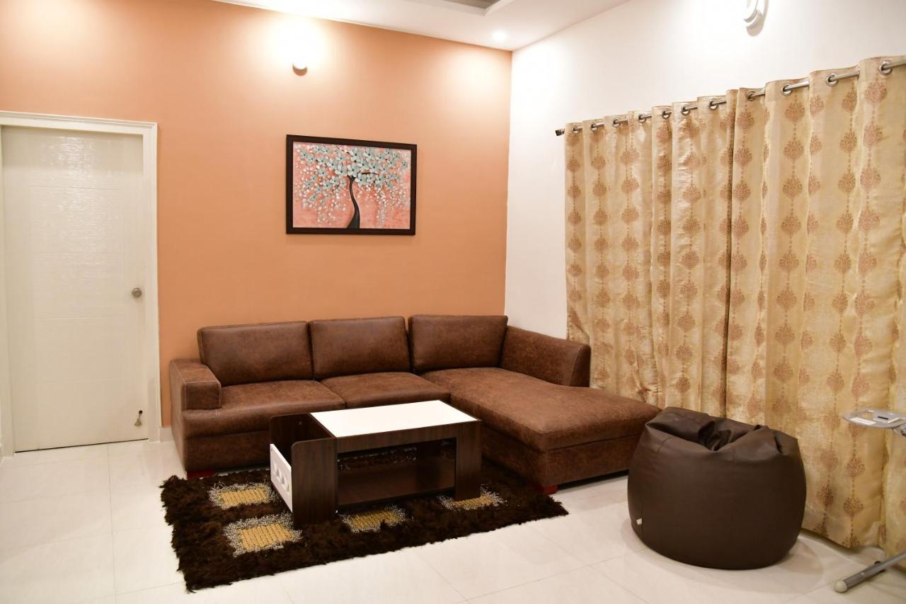 Xcel Luxury Hotel Apartments-Home Living Redefined Mysore Esterno foto